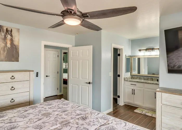 Private Hot Tub: Show 3 Mi To * Show Low