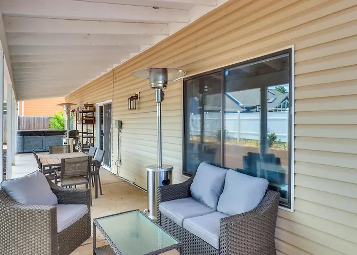 Private Hot Tub: Show 3 Mi To Holiday home *